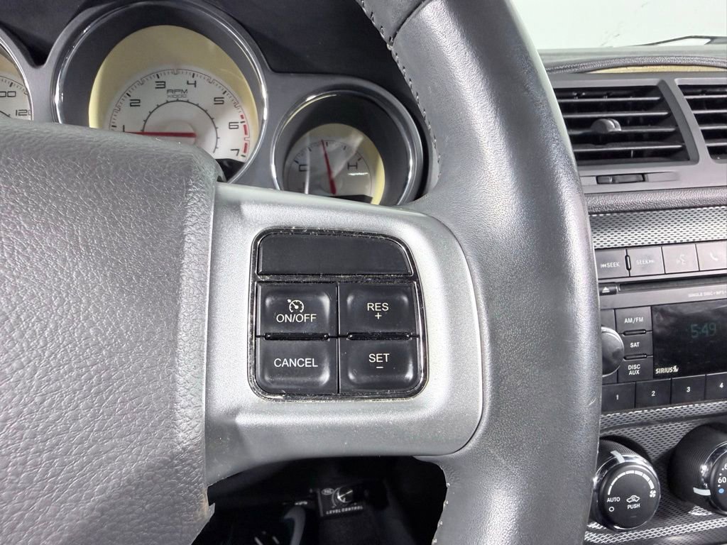 Used 2014 Dodge Challenger R/T image 14