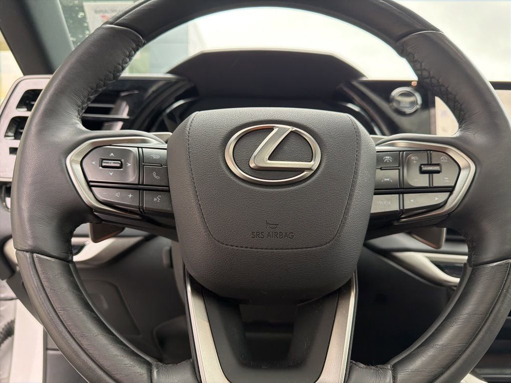 Used 2025 Lexus RX 350 Premium w/ Accessory Package image 20