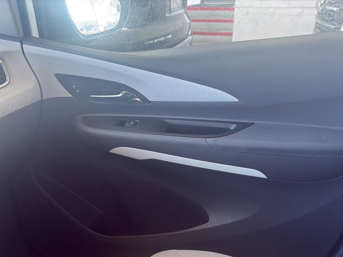 Used 2021 Chevrolet Bolt LT image 11