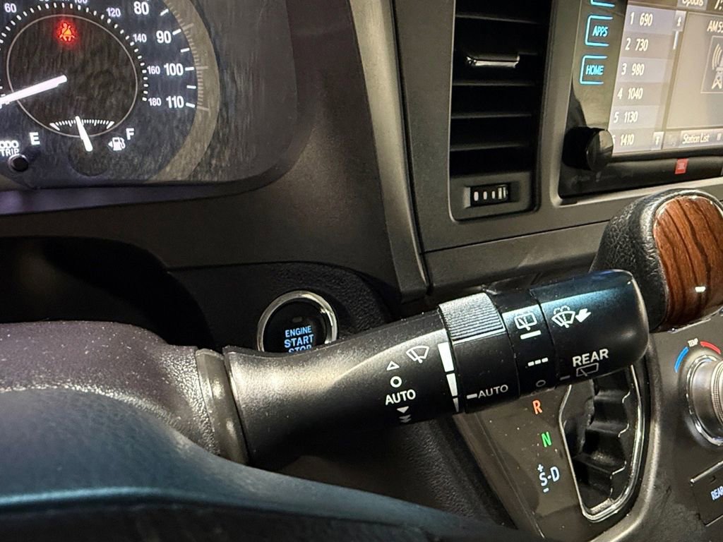 Used 2017 Toyota Sienna Limited AWD/4WD image 41