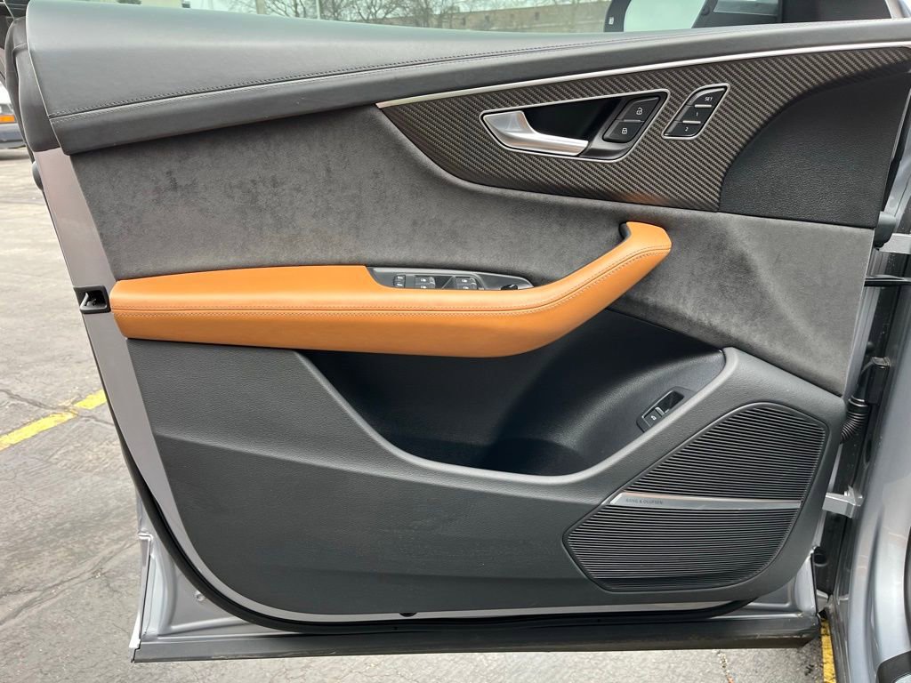 Used 2021 Audi RS Q8 image 20