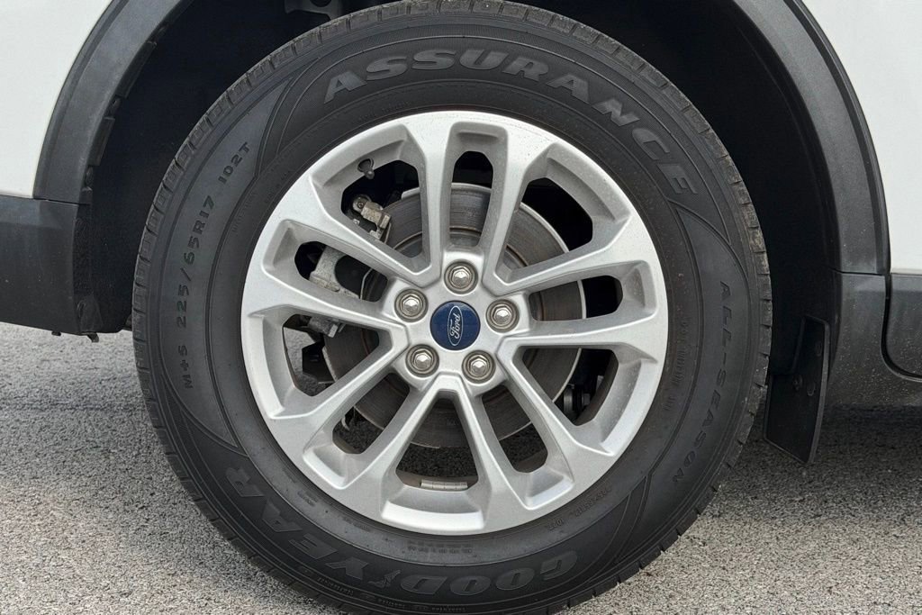 Used 2020 Ford Escape SE image 35