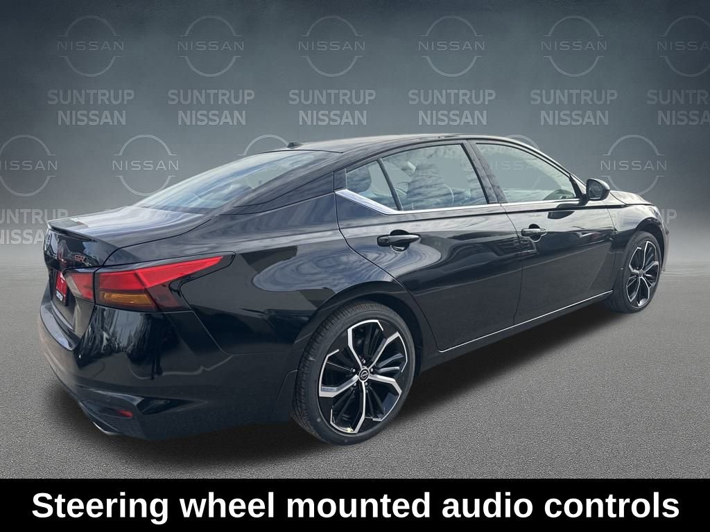Used 2025 Nissan Altima 2.5 SR image 7