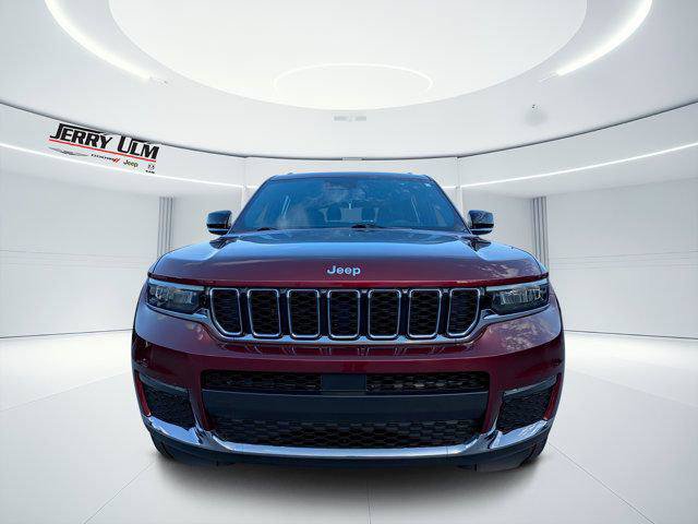 Certified 2025 Jeep Grand Cherokee L Limited w/ Trailer Tow Package AWD/4WD image 8