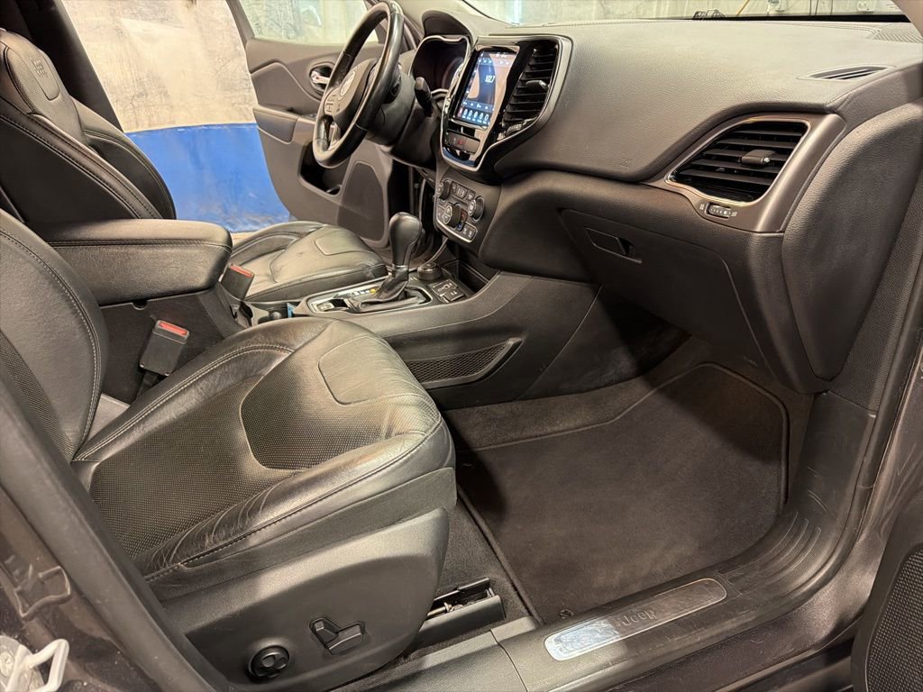 Used 2020 Jeep Cherokee Limited image 15