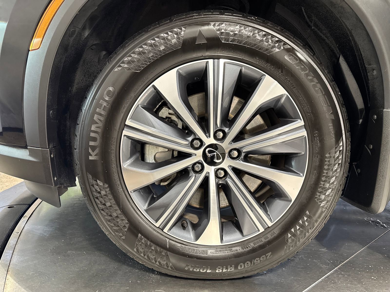 Certified 2025 INFINITI QX60 Pure image 2