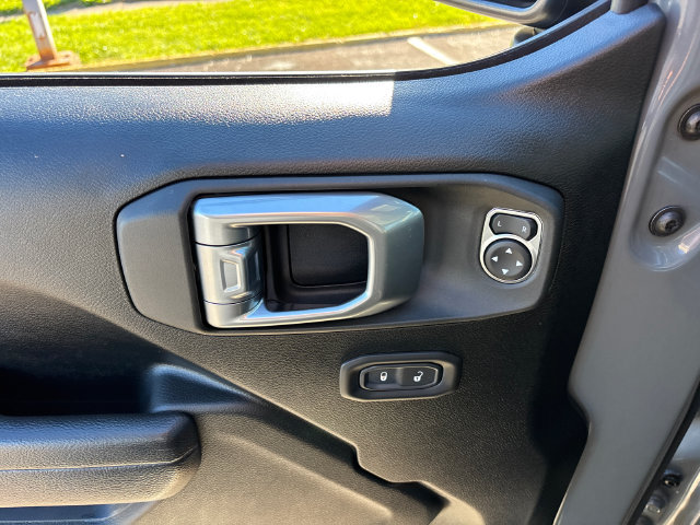 Used 2022 Jeep Wrangler Unlimited Sport AWD/4WD image 14