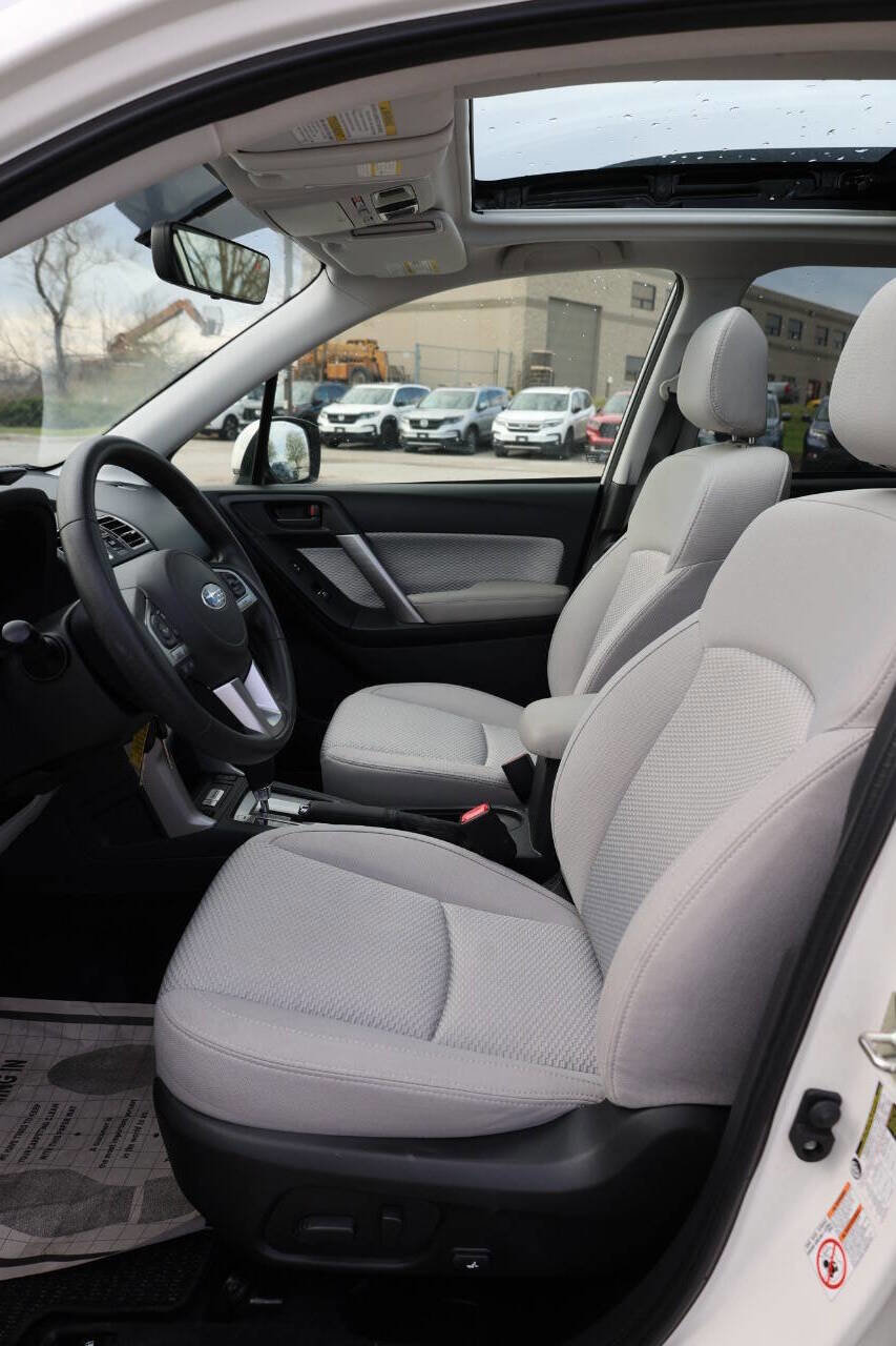 Used 2018 Subaru Forester 2.5i Premium w/ All-Weather Package AWD/4WD image 13