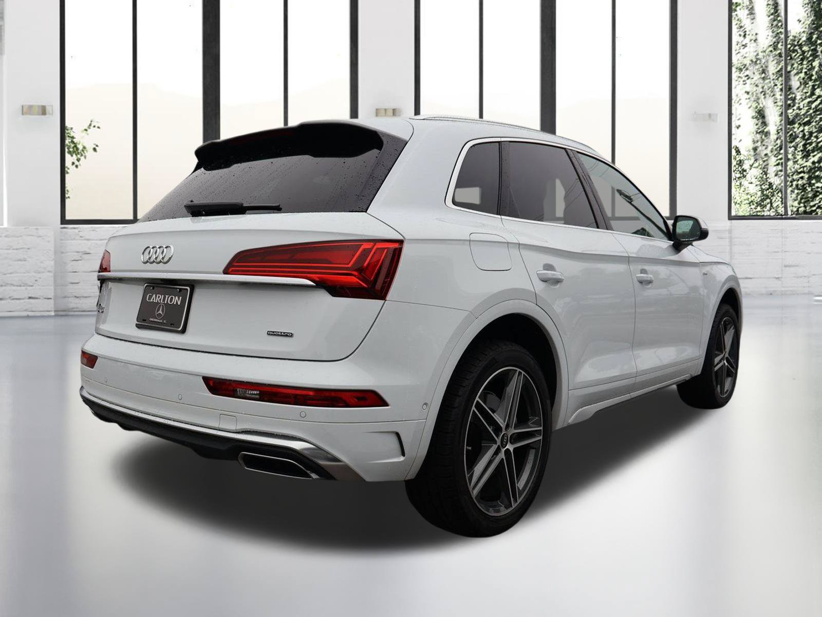 Used 2023 Audi Q5 e Prestige AWD/4WD image 5