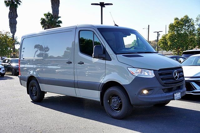Used 2024 Mercedes-Benz Sprinter 2500 w/ Parking Package image 6