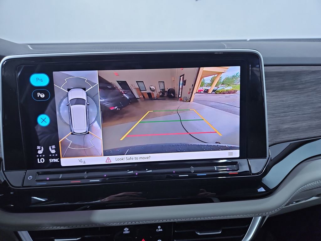 New 2026 Volkswagen Atlas SEL Premium R-Line image 20