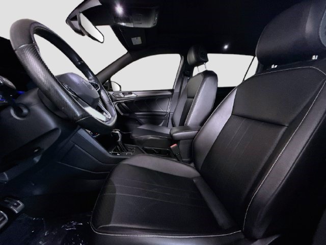 Used 2022 Volkswagen Tiguan SE R-Line FWD image 21