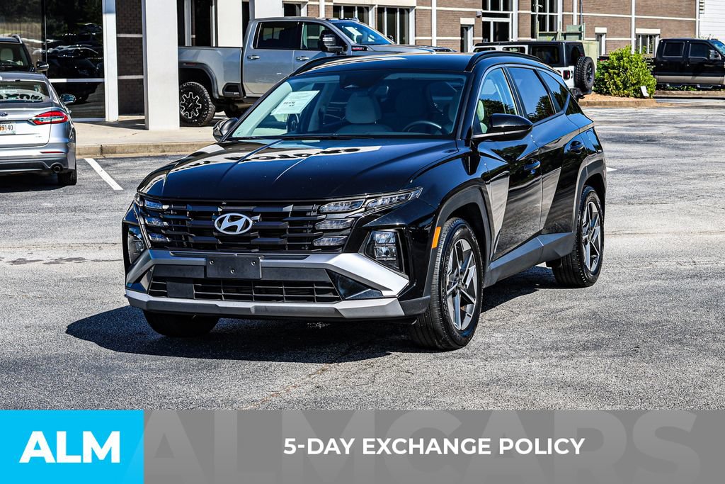 Used 2025 Hyundai Tucson SEL FWD image 3