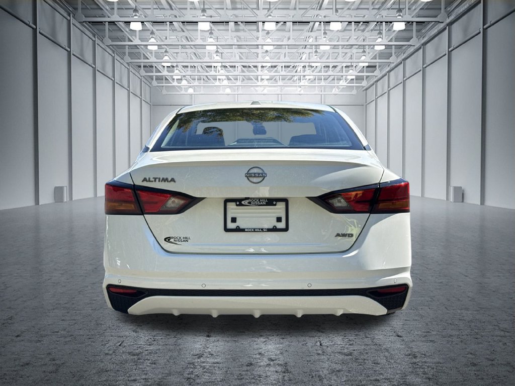 Used 2025 Nissan Altima 2.5 SV AWD/4WD image 6