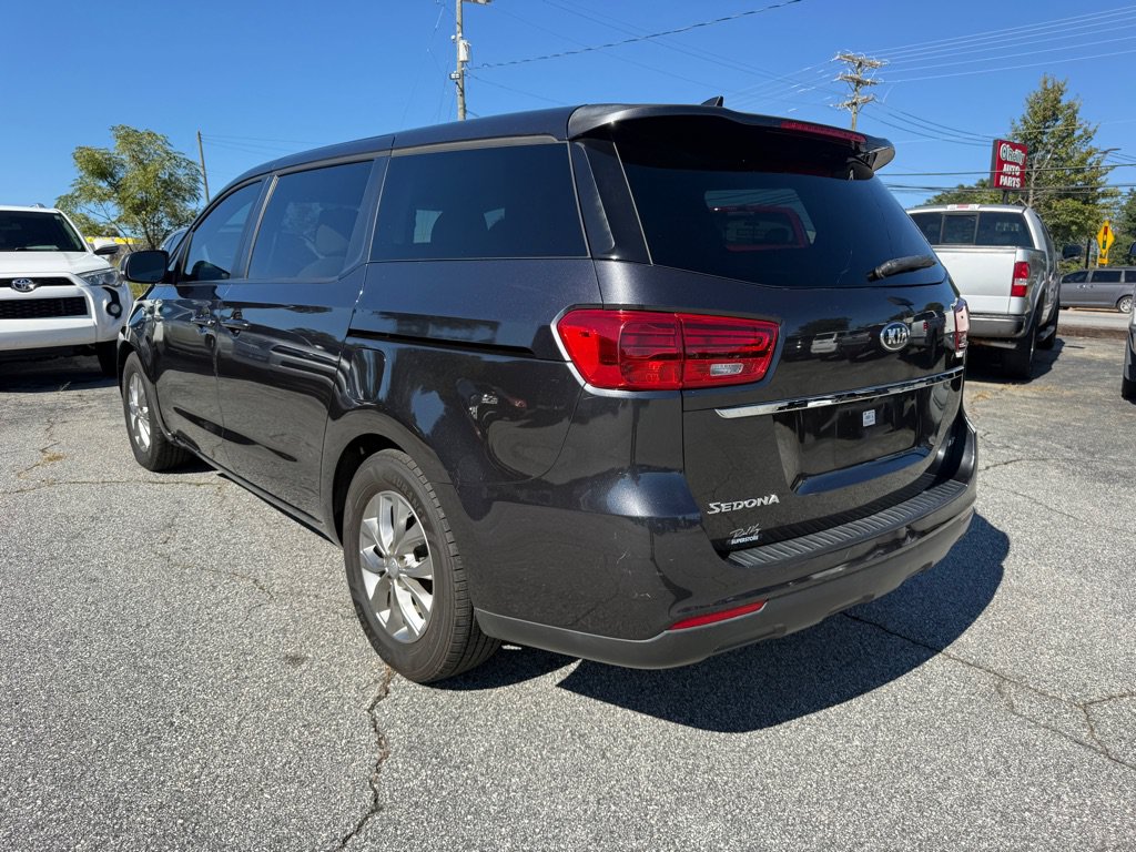 Used 2021 Kia Sedona LX FWD image 5