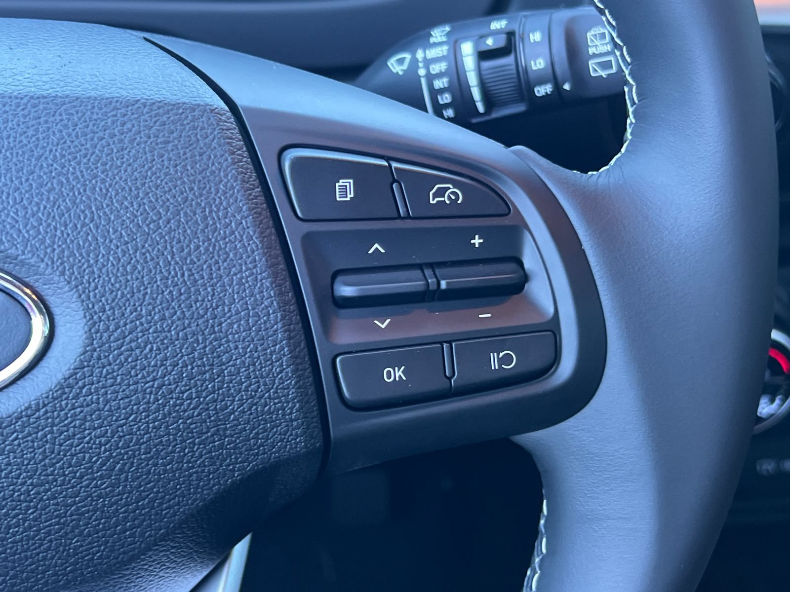 New 2026 Hyundai Venue SEL FWD image 20