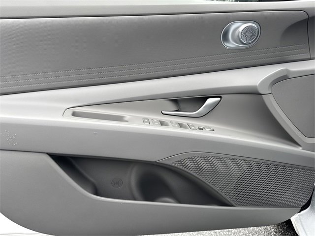 New 2026 Hyundai Elantra Blue image 10