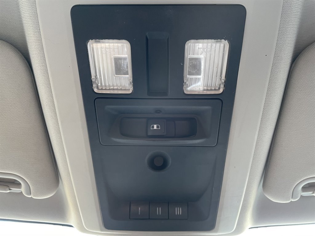 Used 2015 RAM 3500 Laramie Longhorn image 36