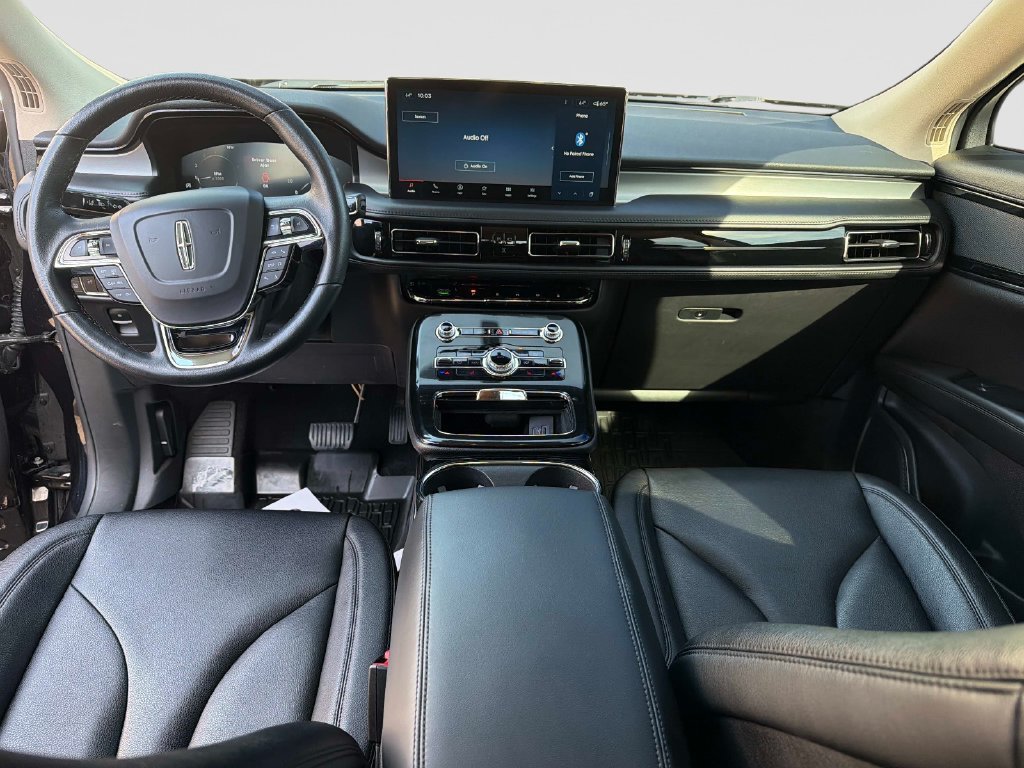 Used 2023 Lincoln Nautilus AWD w/ Premium Package image 17
