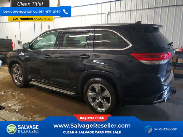 Used 2017 Toyota Highlander Limited Platinum AWD/4WD image 3