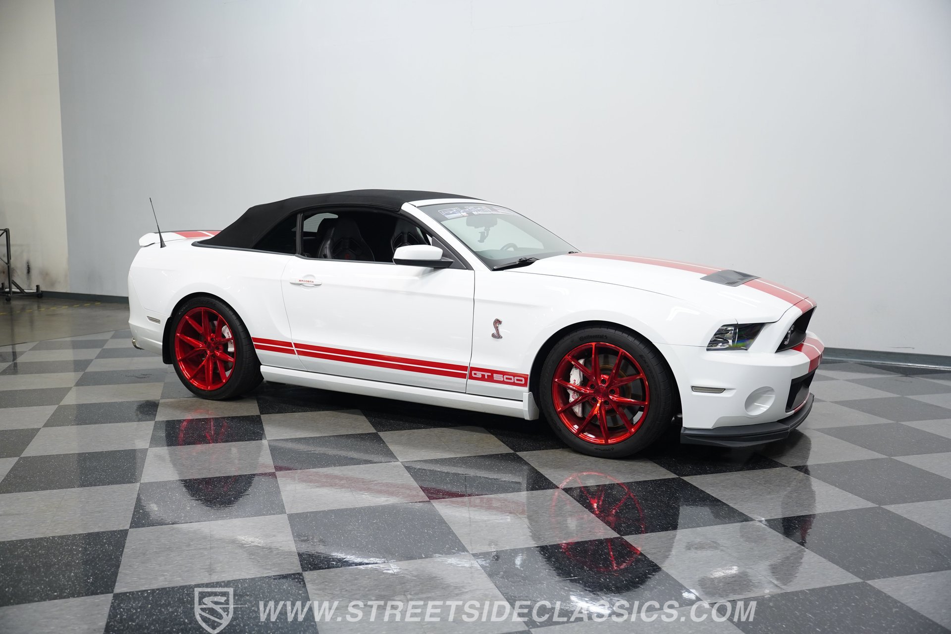 Used 2014 Ford Mustang Shelby GT500 w/ Equipment Group 821A image 15