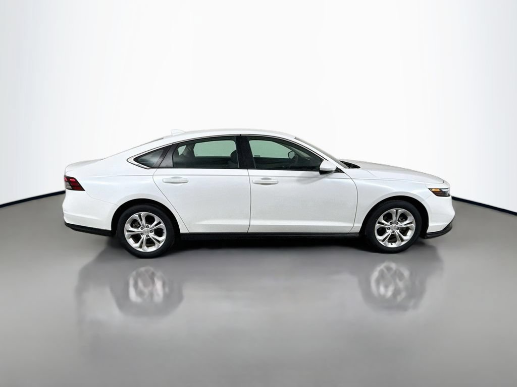 Used 2023 Honda Accord LX image 8