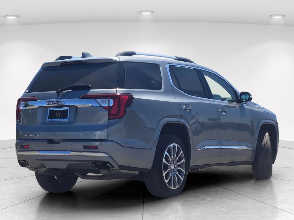 Used 2023 GMC Acadia Denali FWD image 3