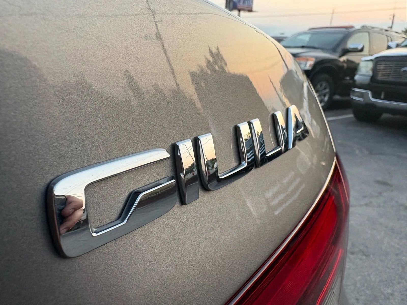 Used 2018 Alfa Romeo Giulia Ti AWD/4WD image 10