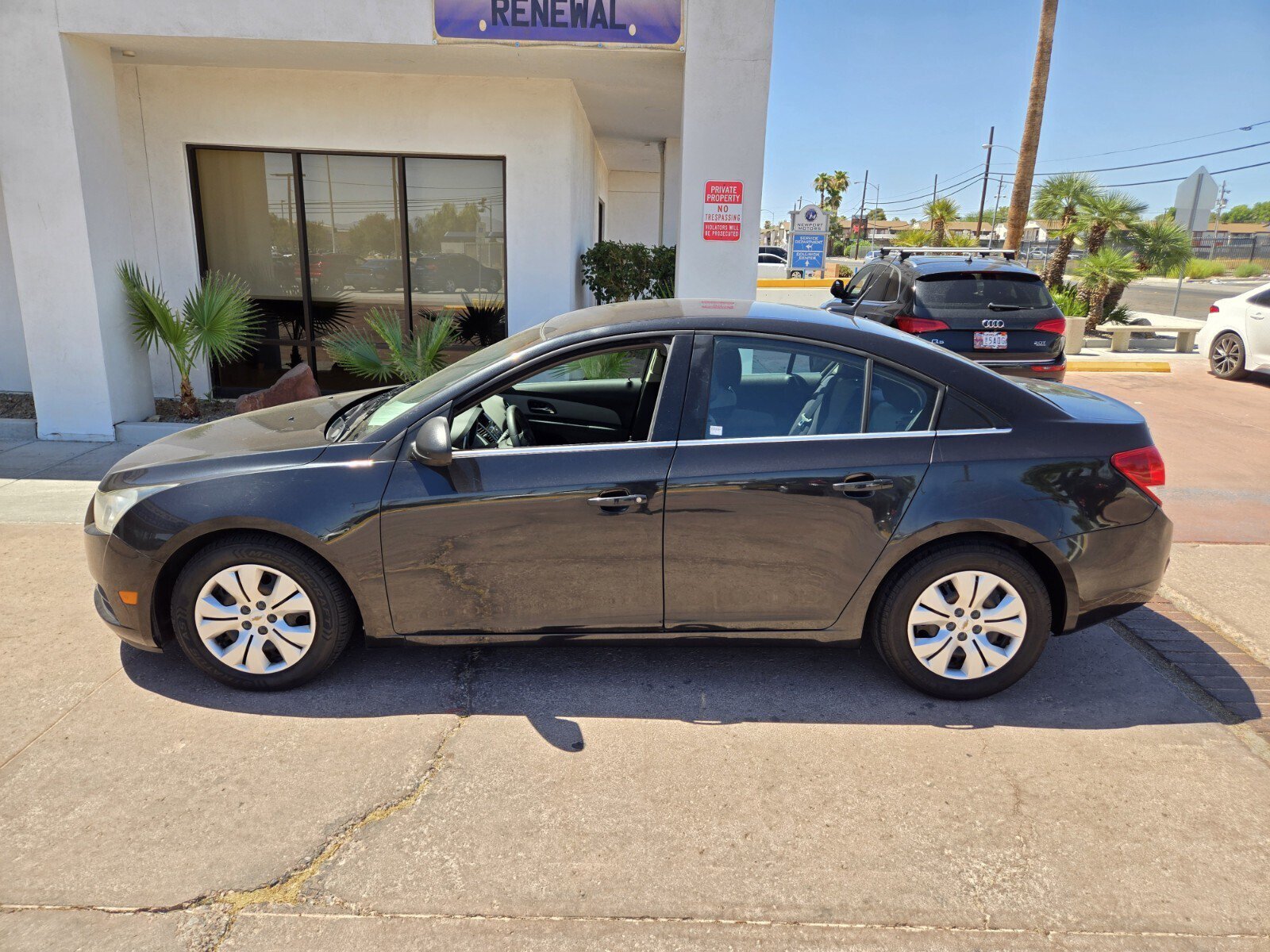 Used 2012 Chevrolet Cruze LS w/ Connectivity Package FWD image 2