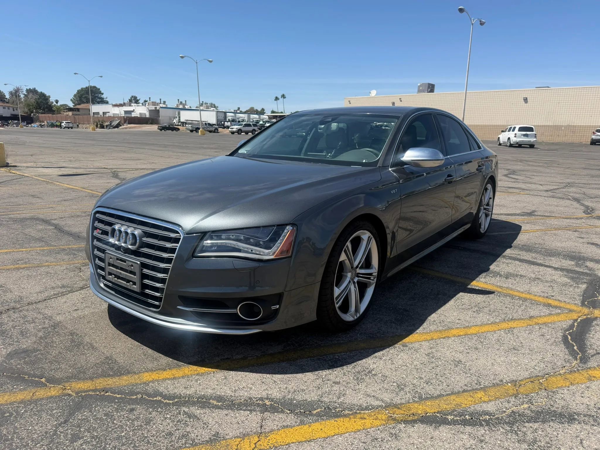 Used 2014 Audi S8 w/ Full Leather Package AWD/4WD image 2