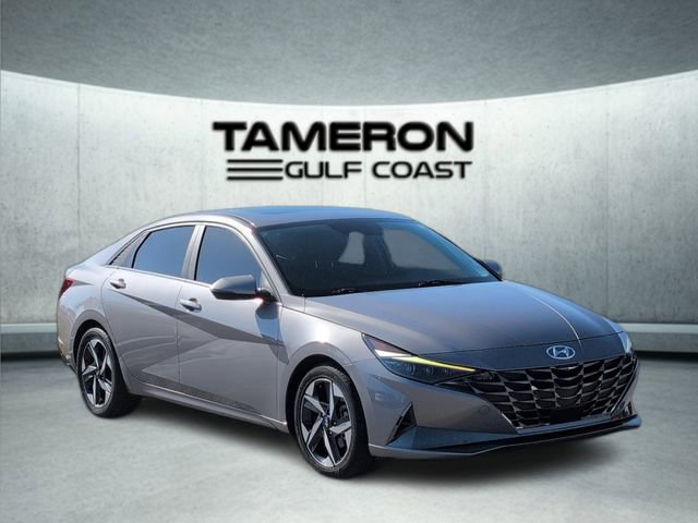 Used 2022 Hyundai Elantra Limited w/ Cargo Package image 8