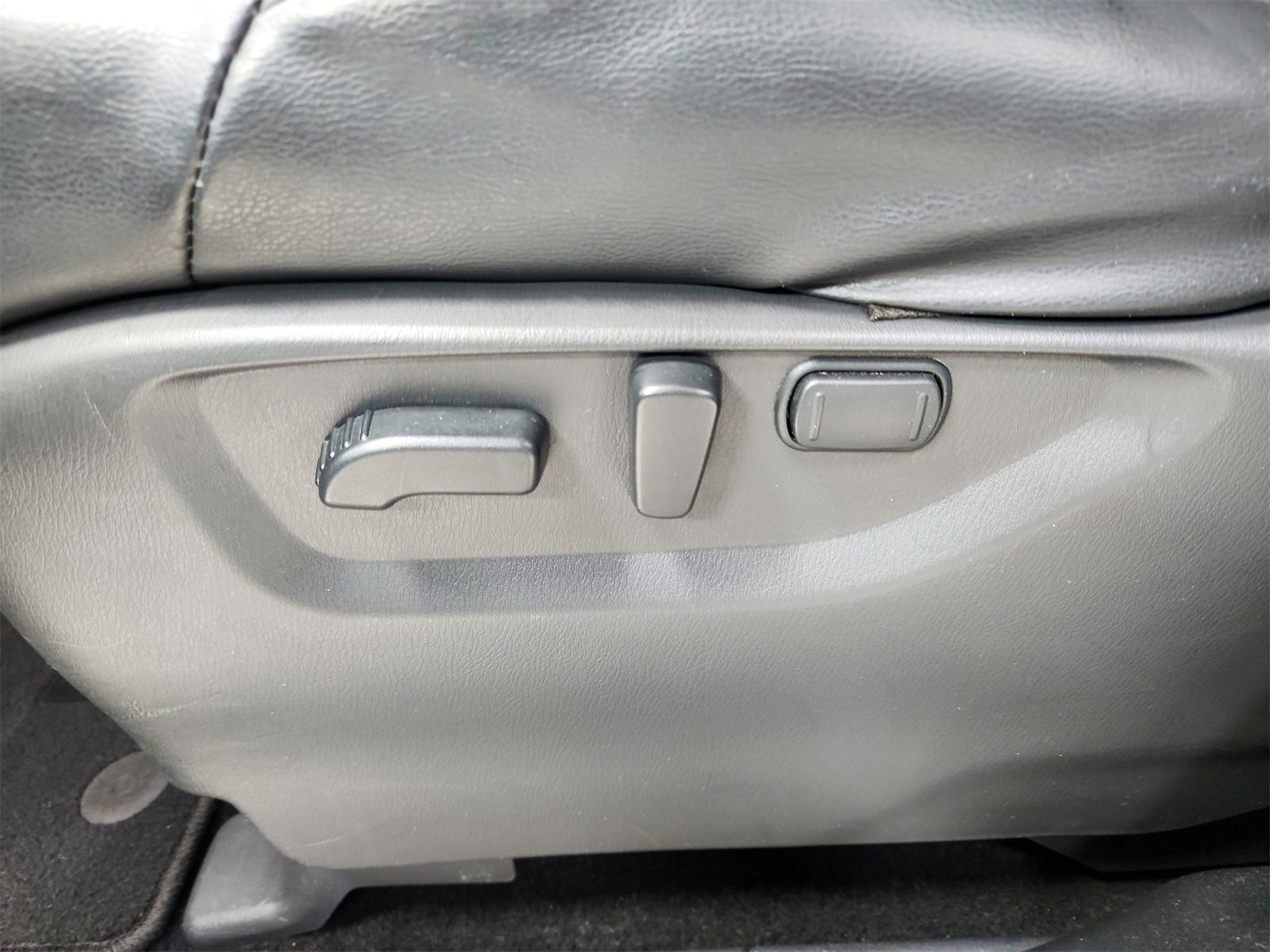 Used 2023 Nissan Armada SL w/ Midnight Edition Package image 20