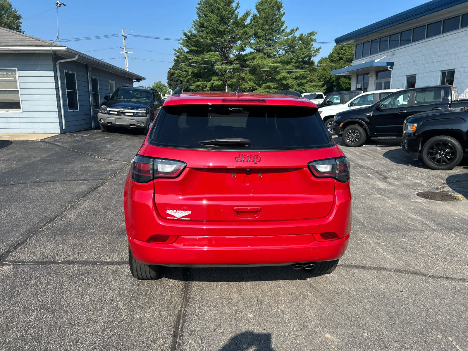 Used 2022 Jeep Compass Limited w/ (RED) Package image 4