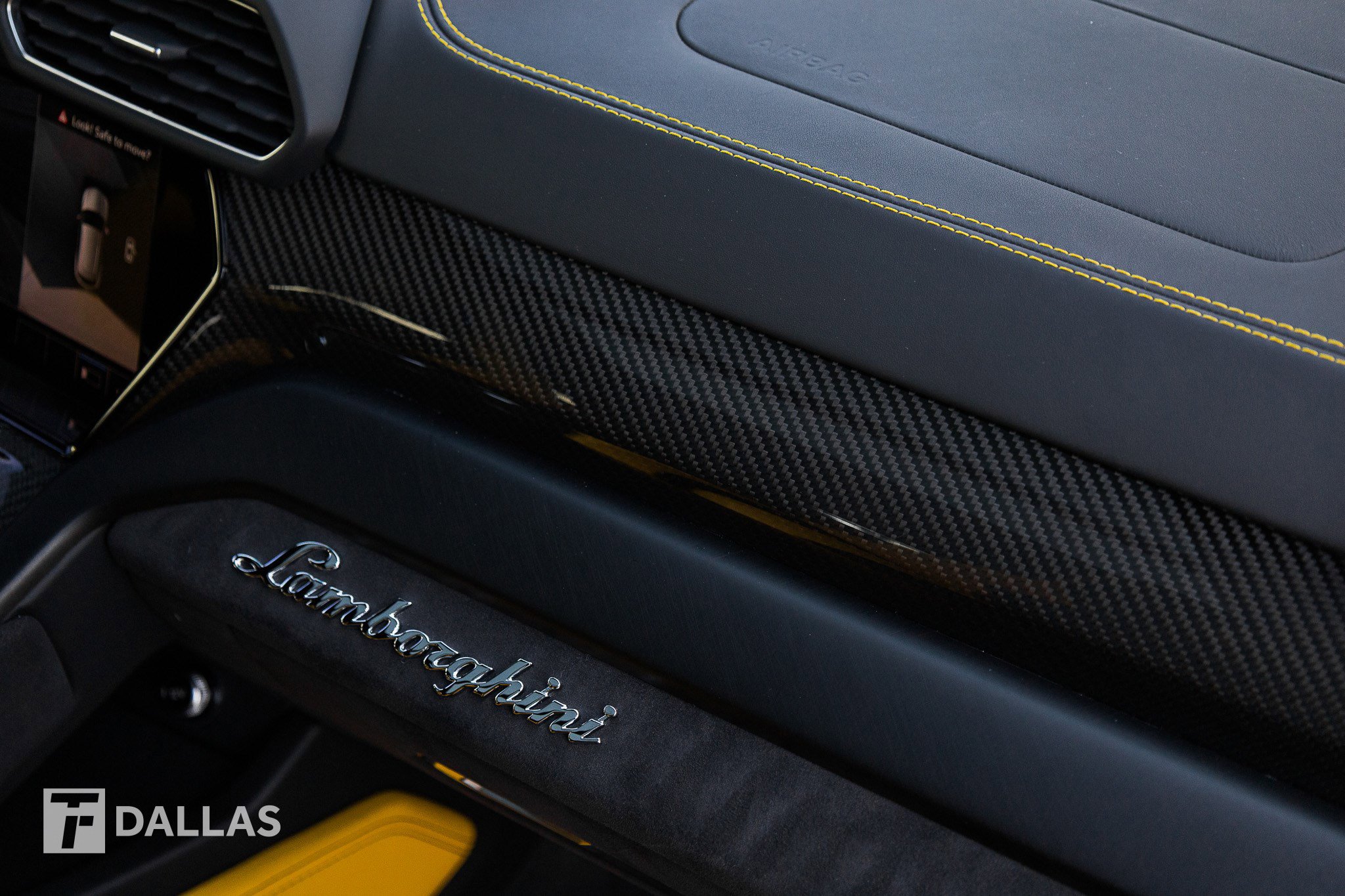 Used 2021 Lamborghini Urus image 36