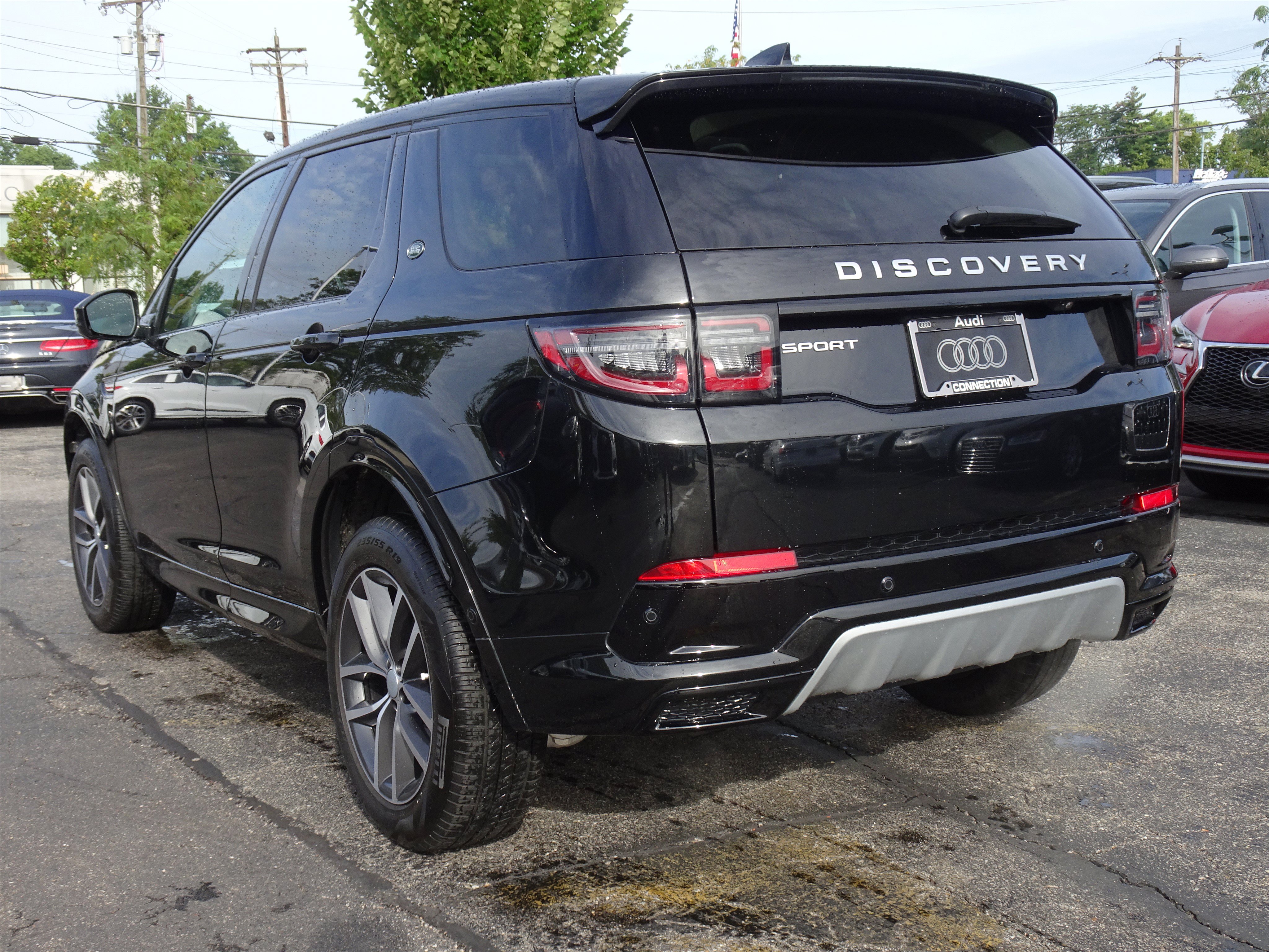 Used 2025 Land Rover Discovery Sport S AWD/4WD image 3