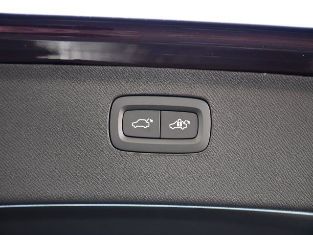 New 2026 Volvo XC90 B5 Ultra w/ Protection Package Premier image 27