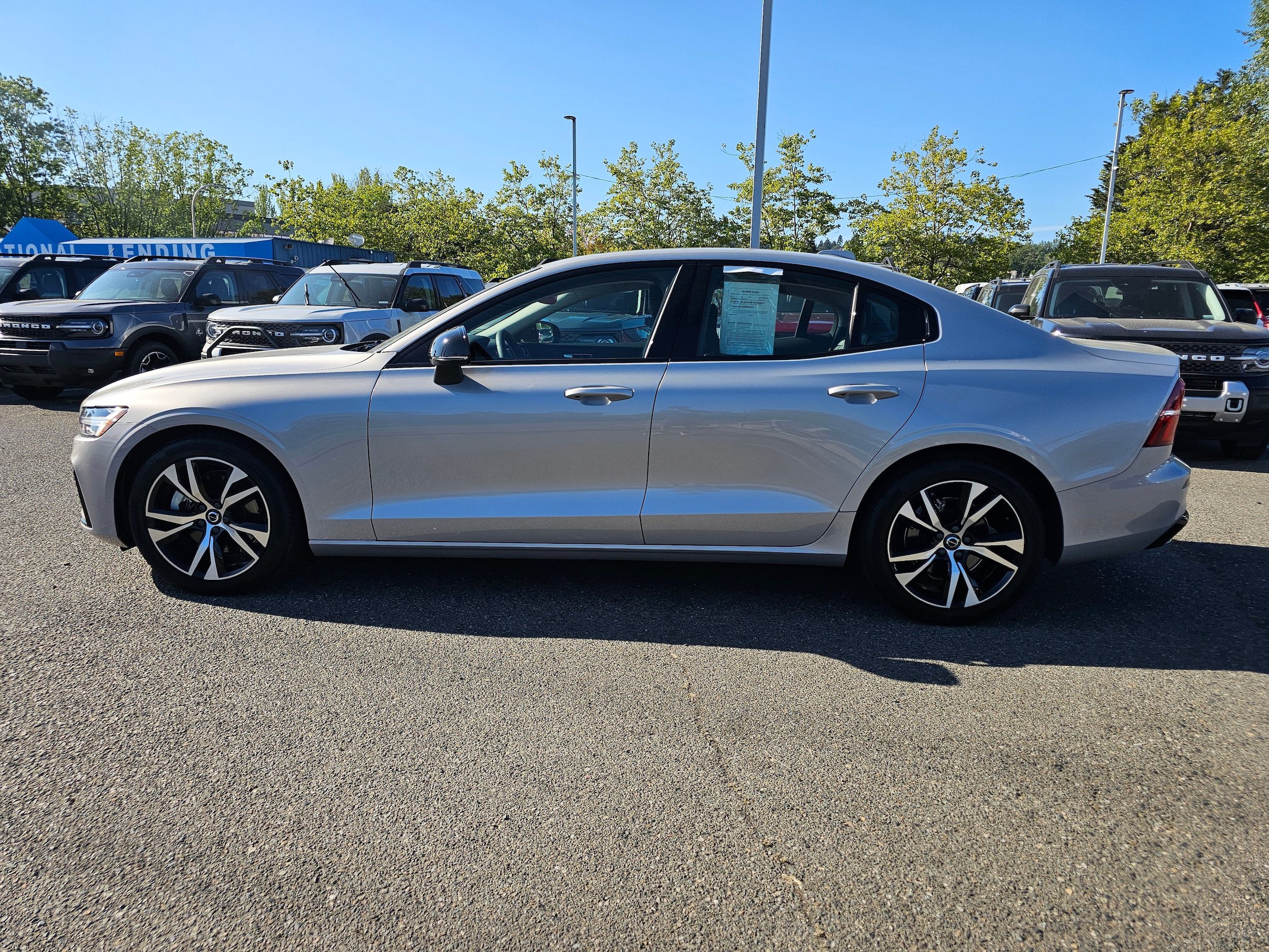 Used 2025 Volvo S60 B5 Core AWD/4WD image 8