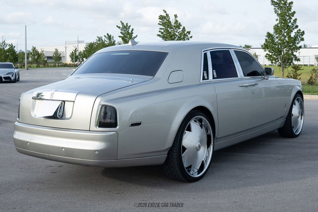 Used 2005 Rolls-Royce Phantom Sedan RWD image 8