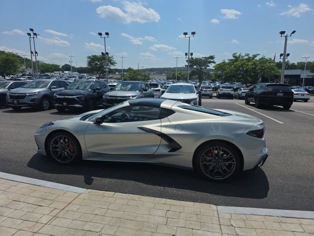 Used 2023 Chevrolet Corvette Stingray Preferred Cpe w/ Z51 Performance Package RWD image 4