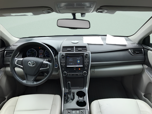 Certified 2017 Toyota Camry XLE FWD image 15
