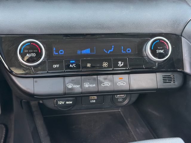 Used 2022 Hyundai Elantra SEL FWD image 24