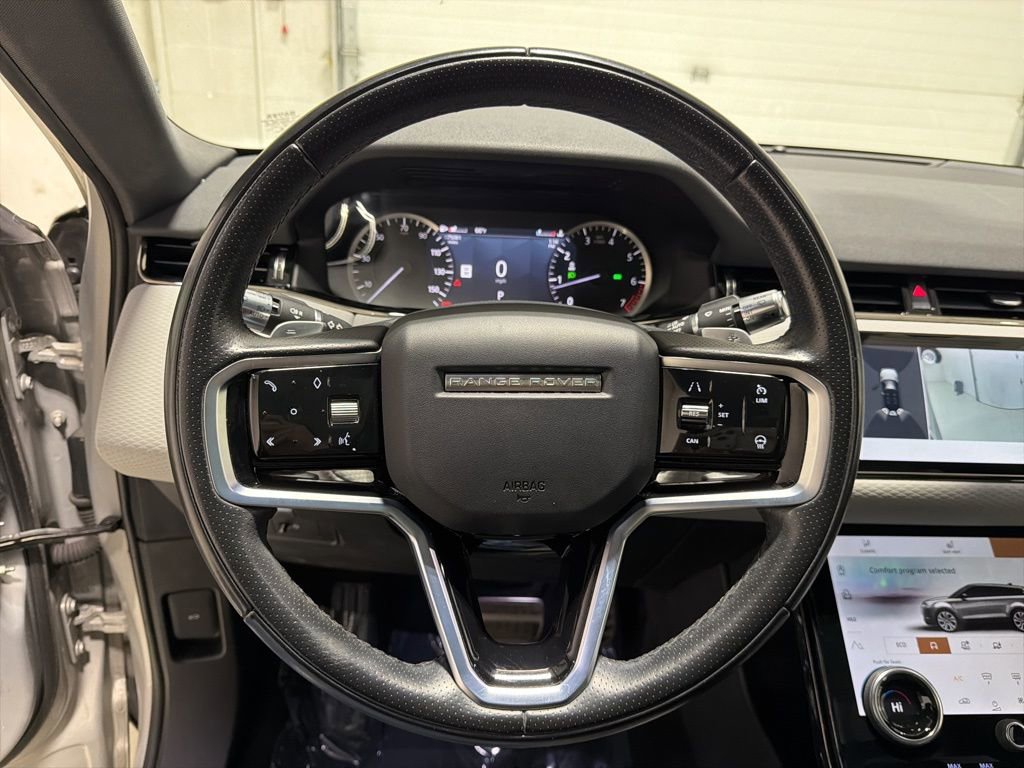 Used 2022 Land Rover Range Rover Evoque R-Dynamic S image 22