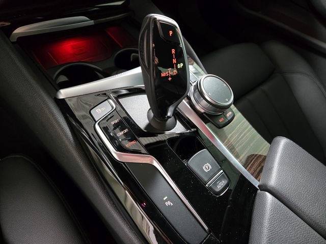 Used 2019 BMW 530i w/ Convenience Package image 38