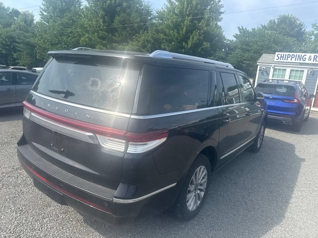 Used 2024 Lincoln Navigator L 4WD image 7