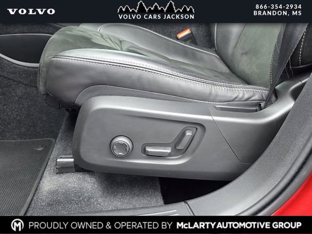 Used 2021 Volvo XC40 T5 R-Design AWD/4WD image 14