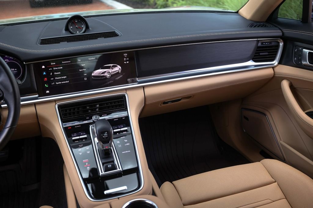 Used 2023 Porsche Panamera Platinum Edition image 45