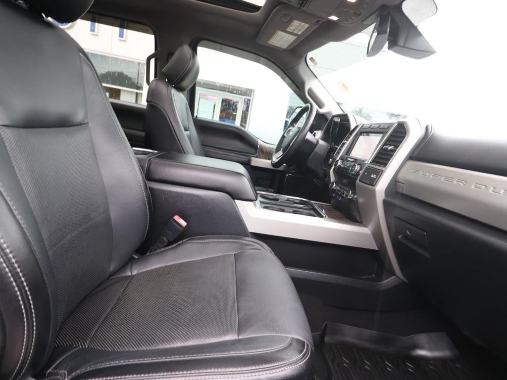 Used 2019 Ford F350 Lariat w/ Lariat Ultimate Package AWD/4WD image 15