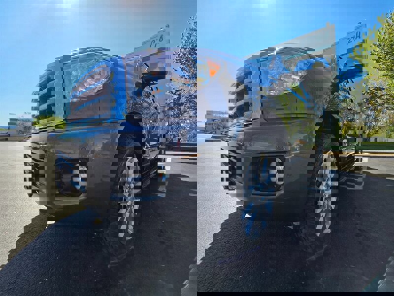 Used 2011 Toyota Sequoia Platinum AWD/4WD image 9