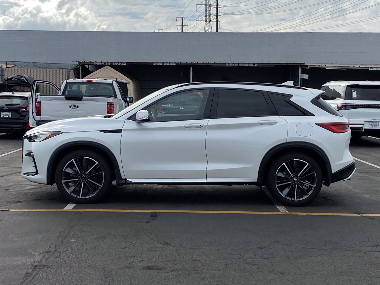 Certified 2024 INFINITI QX50 Sport FWD image 3