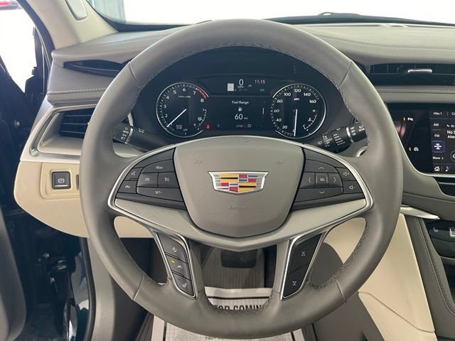 Used 2025 Cadillac XT5 Premium Luxury AWD/4WD image 37